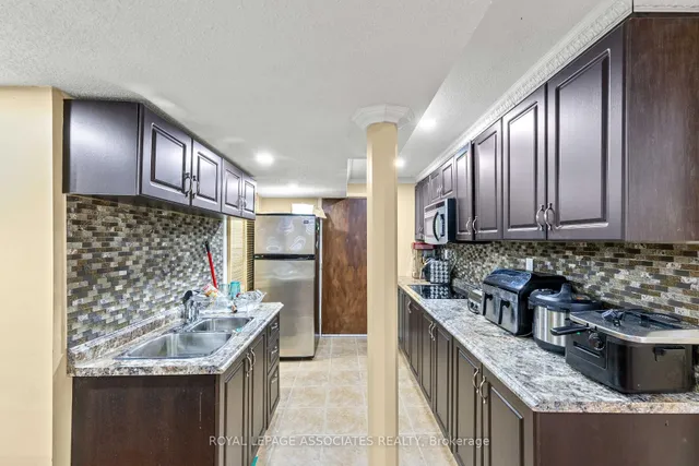 Additional image 37 of 13 Laurentide Cres