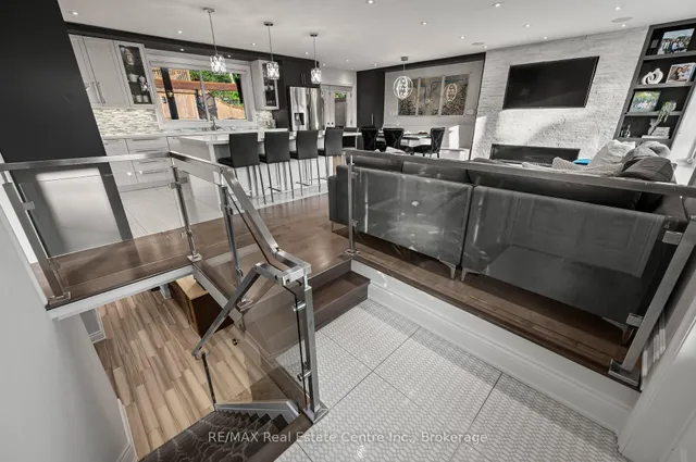 Additional image 20 of 47 Valentine Dr