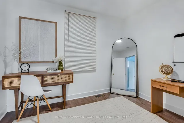 Additional image 7 of 111 WARD Ave