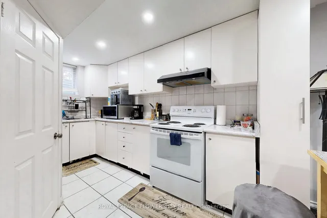 Additional image 36 of 656 Esprit Cres