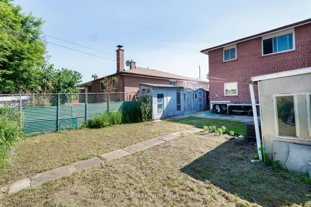 Additional image 31 of 52 Seacliff Blvd