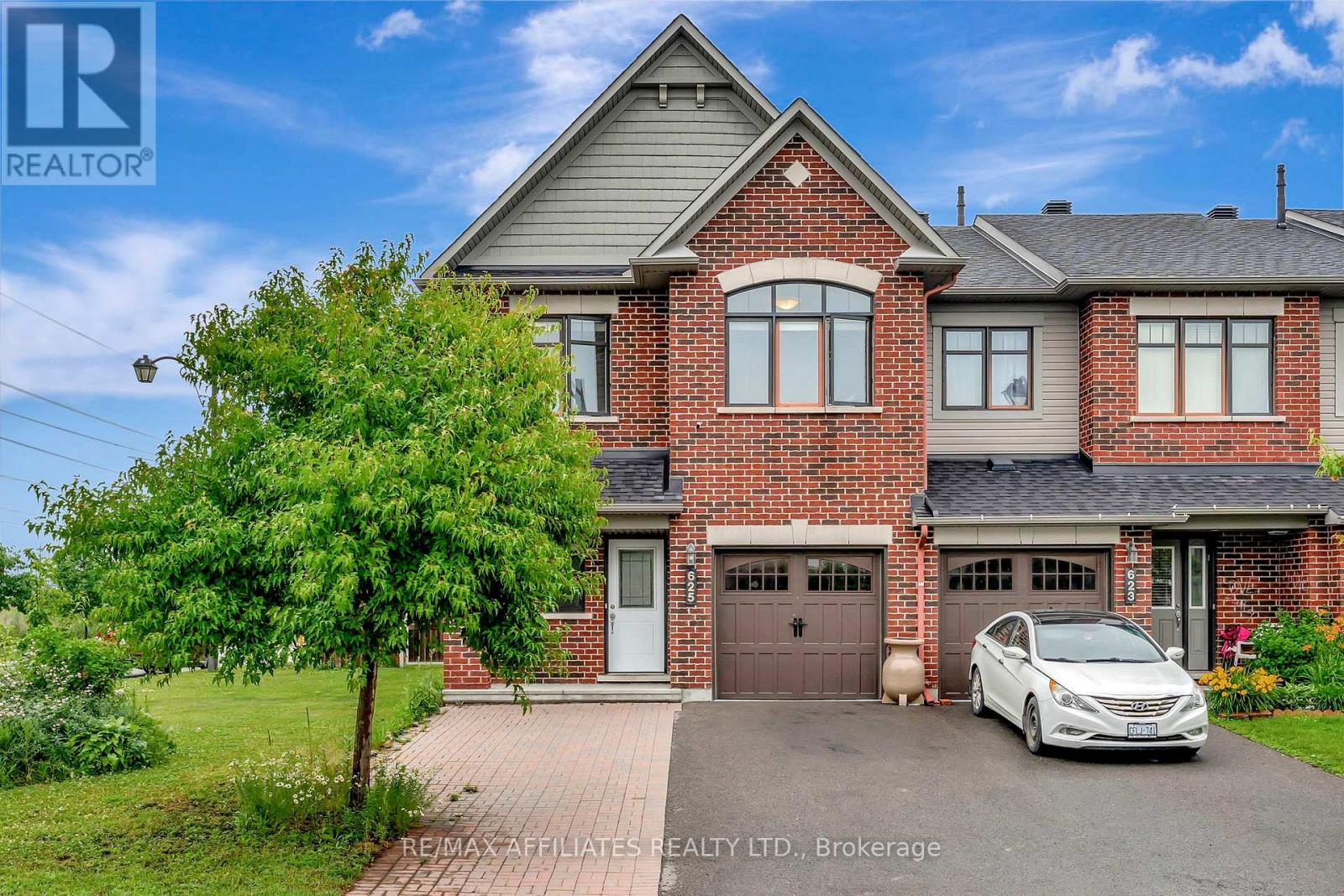 625 TRIGORIA CRESCENT|Ottawa, Ontario K4A1B1