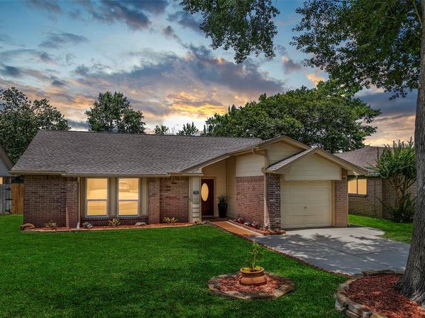12703 Autumn Mill Dr, Houston, TX 77070