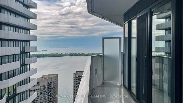 Additional image 21 of 100 Harbour St Unit 5406