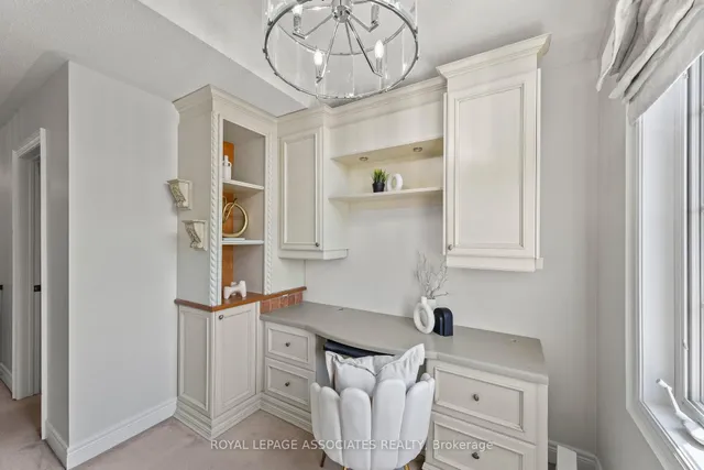 Additional image 32 of 13 Laurentide Cres