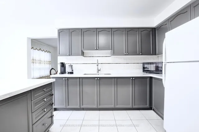 Additional image 22 of 329 Brisdale Dr