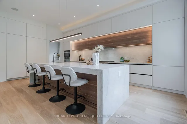 Additional image 24 of 207 Newton Dr