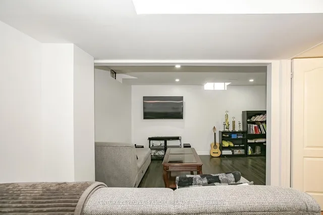 Additional image 45 of 47 Garibaldi Dr