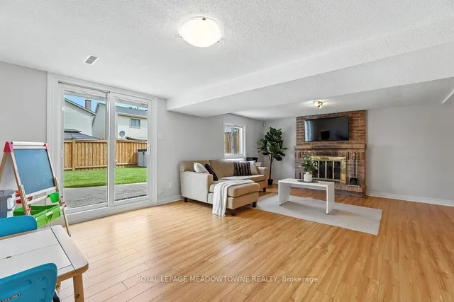 Additional image 34 of 3 Lyton Cres