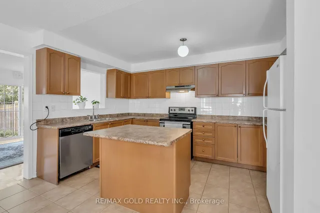 Additional image 13 of 144 Crystalview Cres