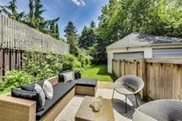 Additional image 21 of 523 Soudan Ave