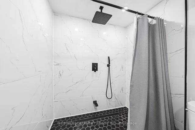 房产图片 36 - 11 MCWATTERS 街