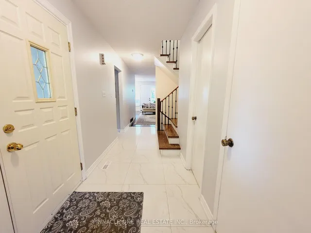 Additional image 5 of 61 Applegate Cres