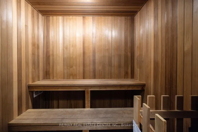 Additional image 37 of 112 Benton St Unit 211