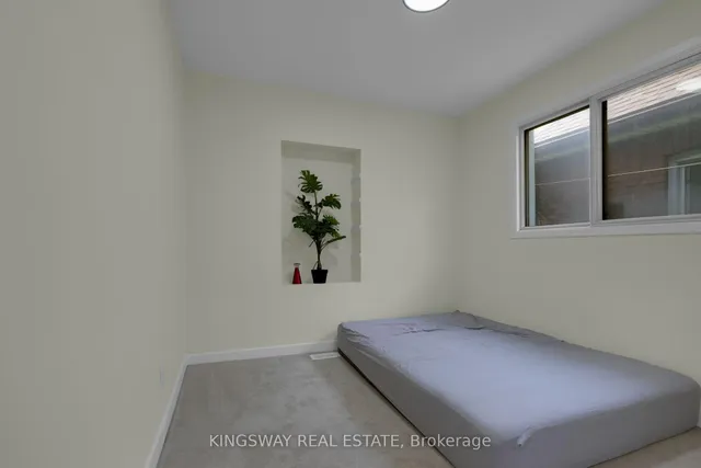 Additional image 17 of 136 Connaught Ave