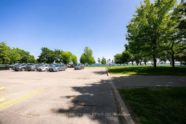 Additional image 41 of 33 Harbour Sq Unit 1605