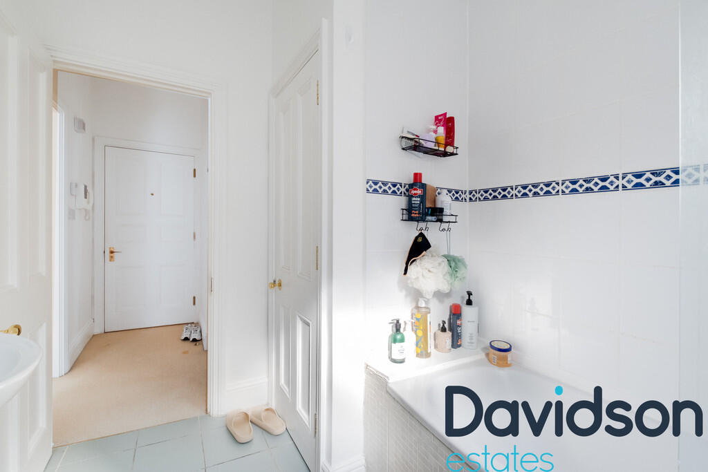 Additional image 12 of St James Place, 33 George Road