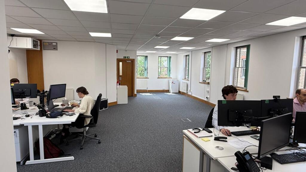 Additional image 9 of 3 Kinsbourne Court, 96/100 Luton Road, Harpenden, AL5 3BL