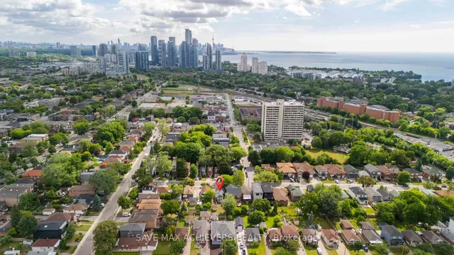 Additional image 37 of 54 Harold St