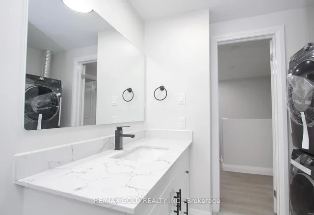 Additional image 9 of 62 Ashton Cres Unit 62
