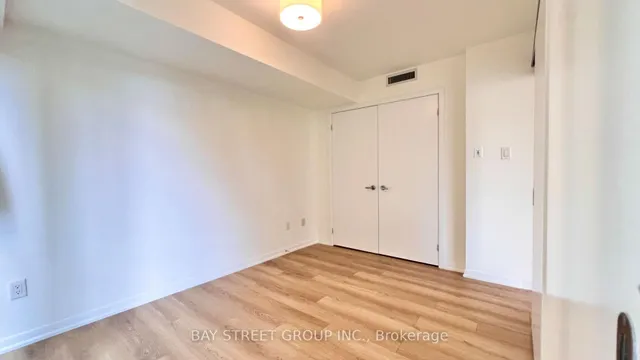 Additional image 18 of 38 Grenville St Unit 508