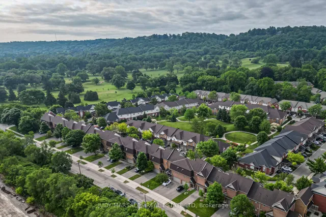 Additional image 36 of 100 Beddoe Dr Unit 21