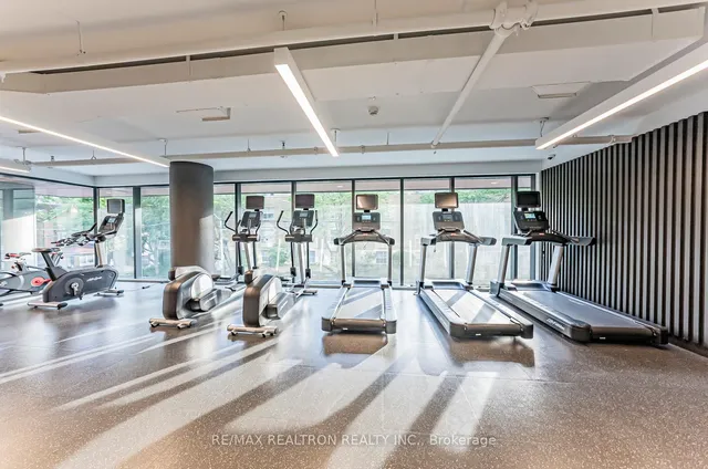 Additional image 39 of 203 College St Unit 2105