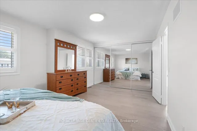 Additional image 16 of 121 Genesee Dr