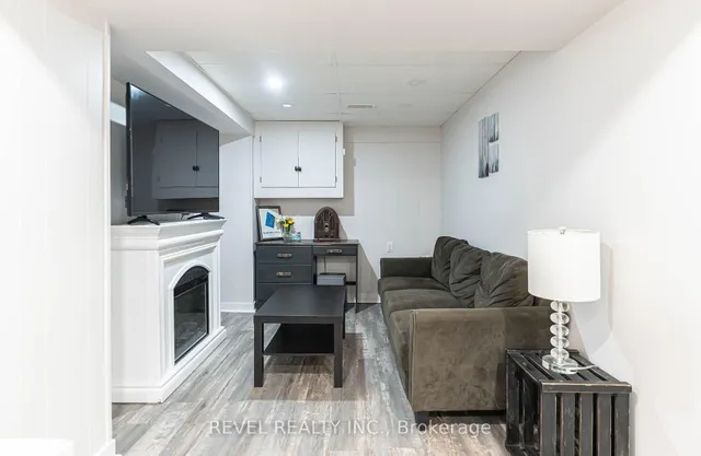 Additional image 31 of 9 East 41st St