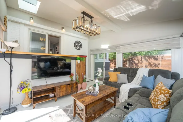 Additional image 13 of 69 Eldomar Ave