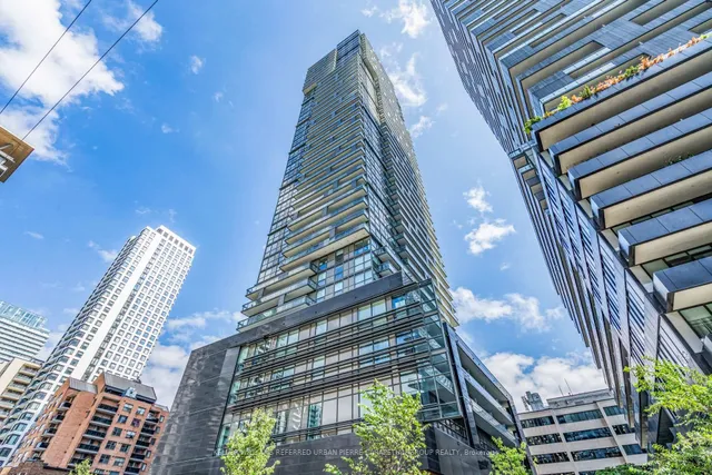 Additional image 3 of 39 Roehampton Ave Unit 408