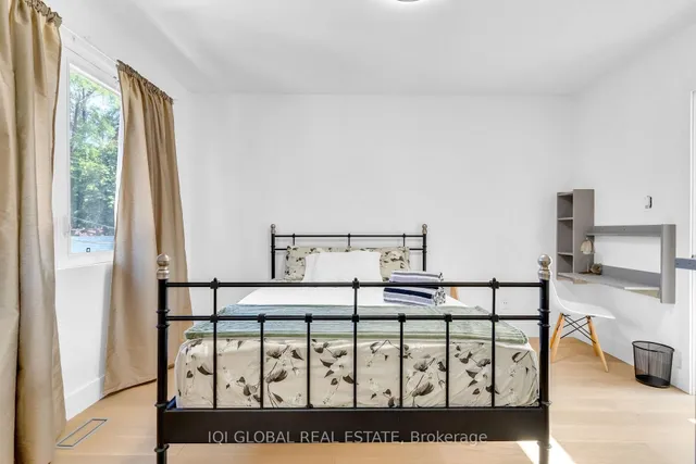 Additional image 23 of 47 Manderley Dr