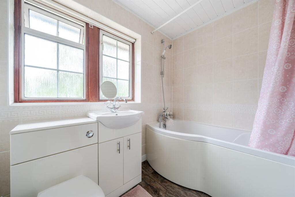 Additional image 17 of Claremont, Bricket Wood, St. Albans