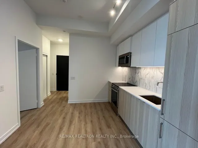 Additional image 13 of 500 Dupont St Unit 301