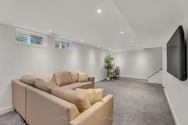 Additional image 32 of 47 Ashfield Dr