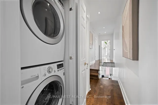 Additional image 22 of 248 1/2 Euclid Ave