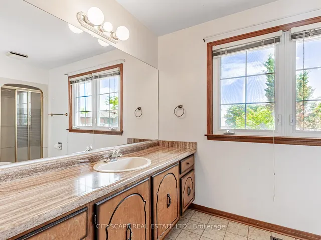 Additional image 25 of 44 Pottery Cres