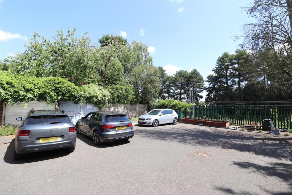 Additional image 21 of Lemsford Road, St. Albans