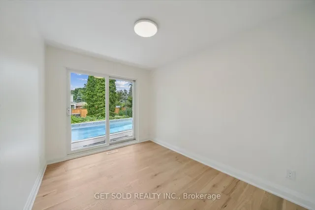 Additional image 14 of 521 Grand Blvd