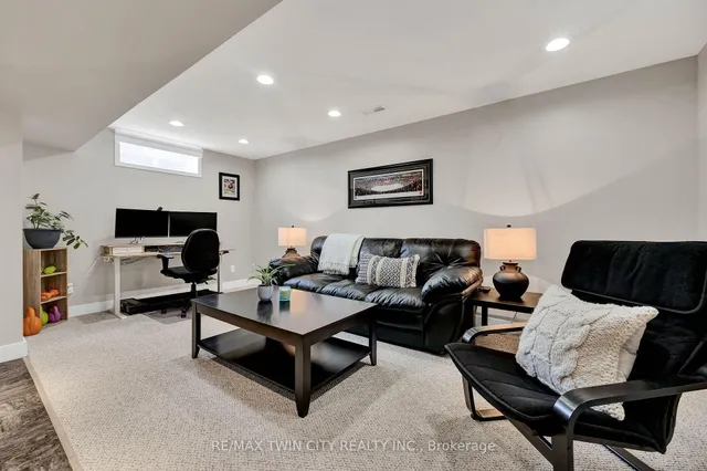 Additional image 21 of 162 EVERGLADE Cres