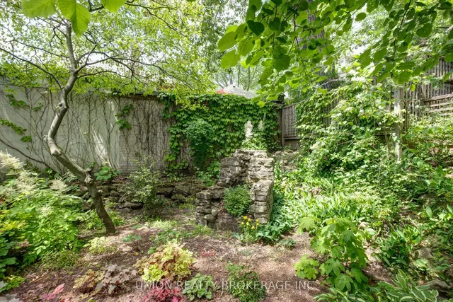 Additional image 19 of 16 Fallingbrook Rd