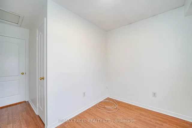 Additional image 17 of 2784 Eglinton Ave Unit 4