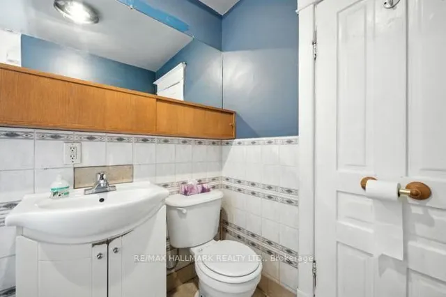 Additional image 26 of 1039 Ossington Ave