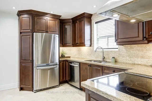 Additional image 13 of 63 DELWOOD Dr