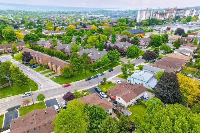 Additional image 3 of 63 Elora Dr