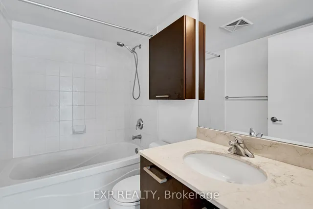 Additional image 34 of 38 Grenville St Unit 901