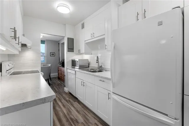 Additional image 11 of 1966 Main St Unit 1109