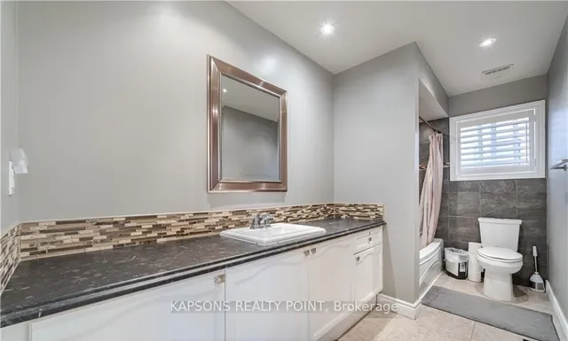 房产图片 21 - 26 Baccarat Cres