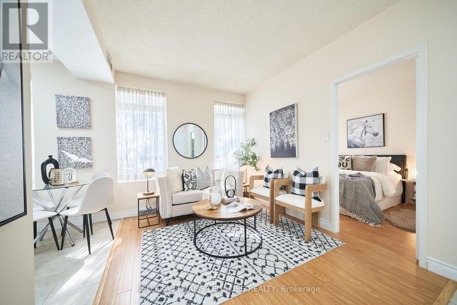 205 - 2874 KEELE STREET|Toronto (Downsview-Roding-CFB), Ontario M3M3C4