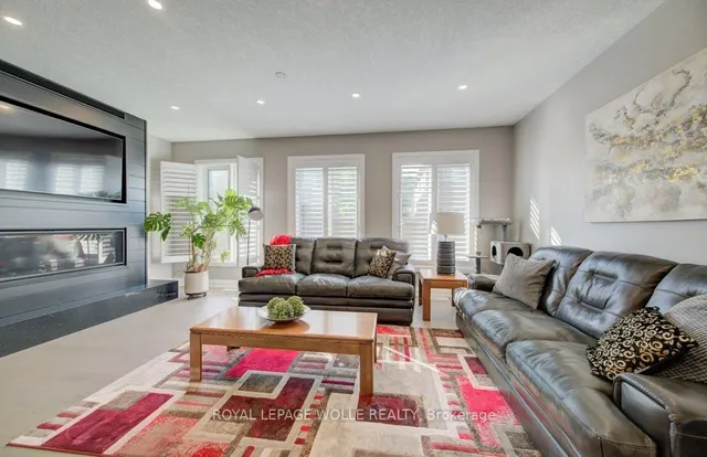 Additional image 6 of 43 Greyhawk St